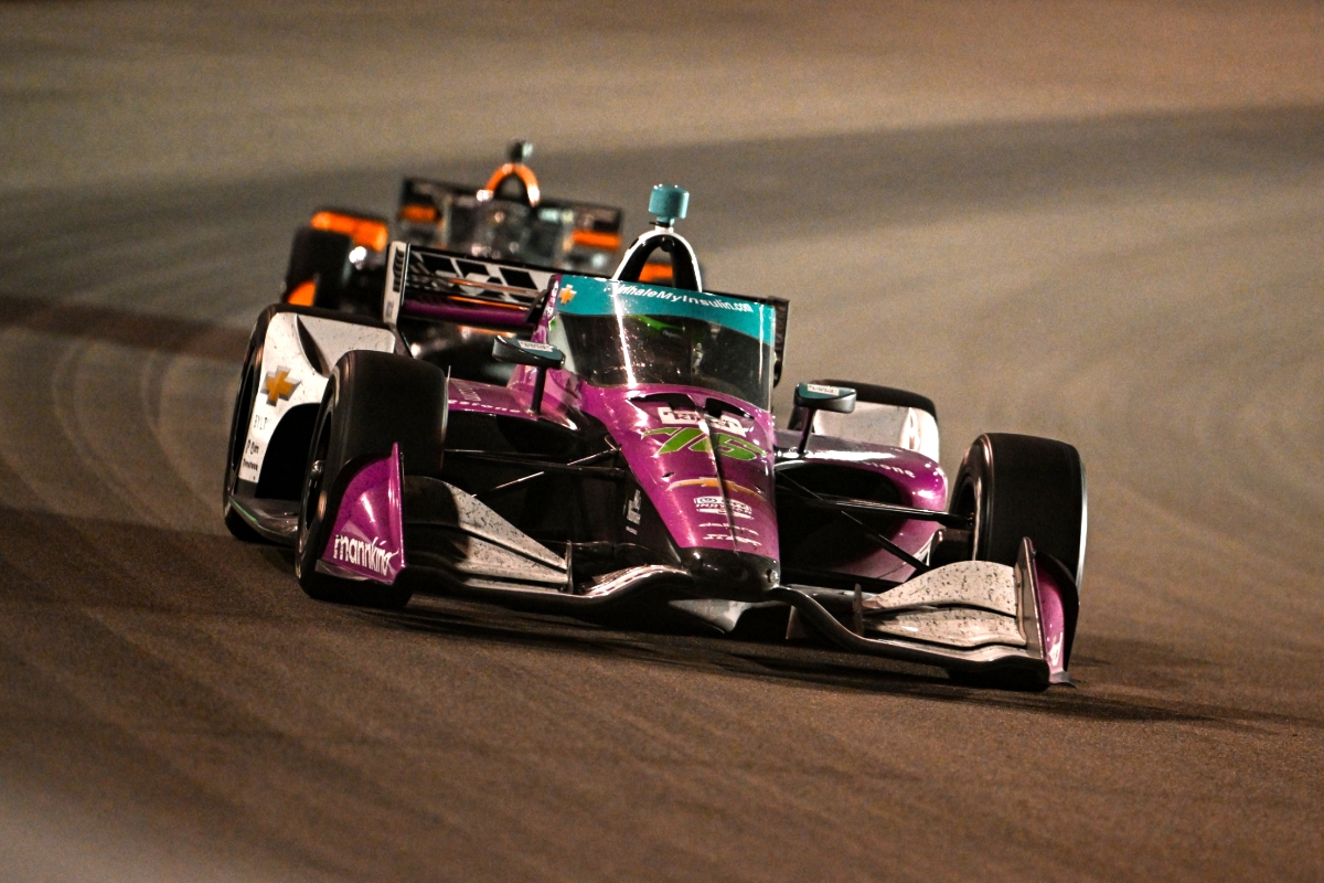 Juncos Hollinger seeks new investment